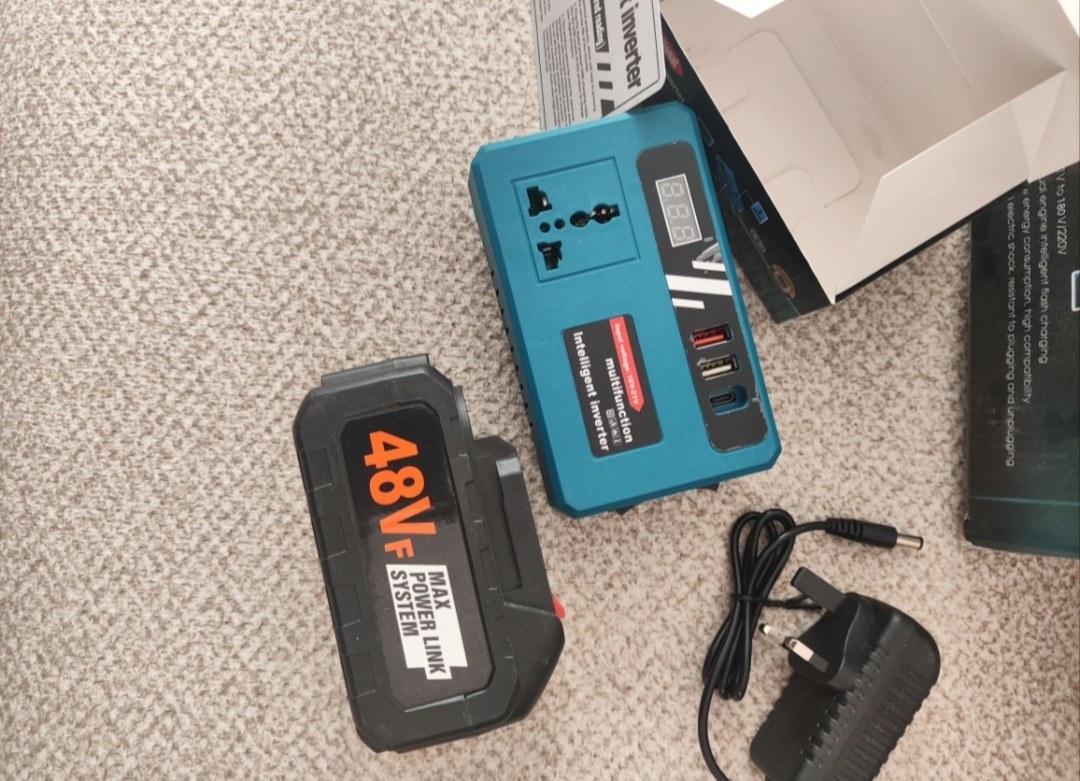 تبدیل باتری به برق شهری مدل BC با خروجی USB و تایپ C